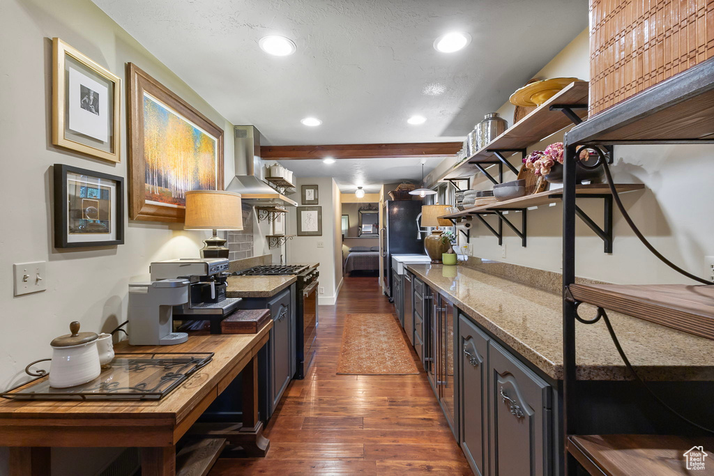 Photo 3 for MLS #2115823 at 178 N Valley View Dr