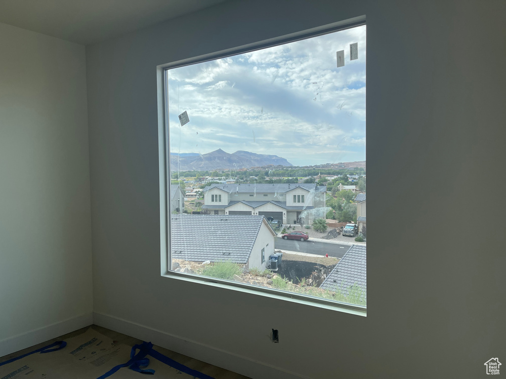Photo 3 for MLS #2115838 at 1601 W 470 North