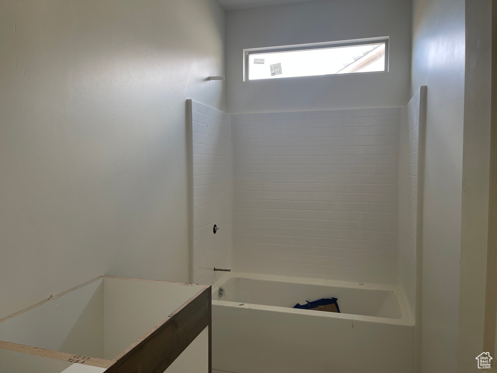 Photo 10 for MLS #2115838 at 1601 W 470 North