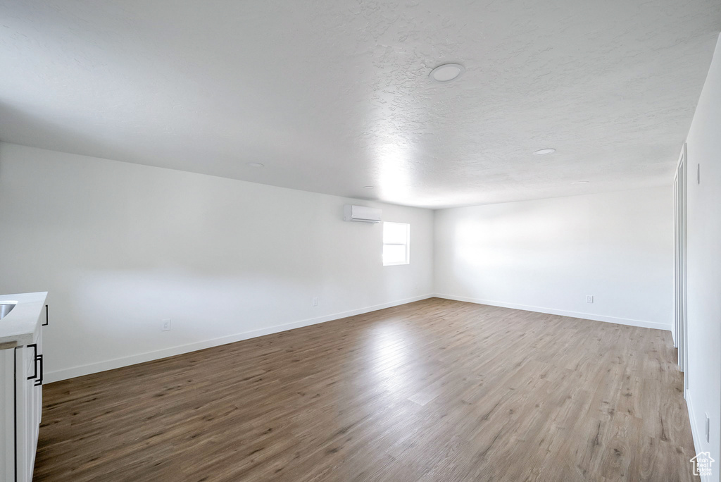 Photo 9 for MLS #2115842 at 629 S Concord St