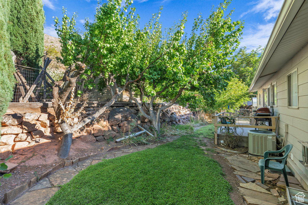 Photo 30 for MLS #2115857 at 254 N Hillside Dr