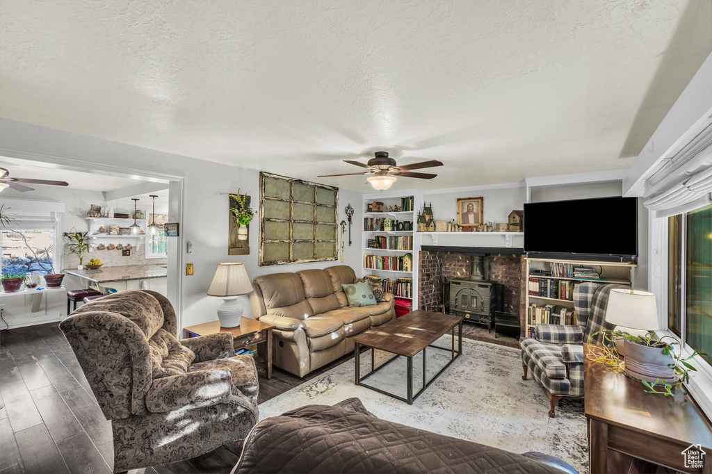 Photo 17 for MLS #2115857 at 254 N Hillside Dr