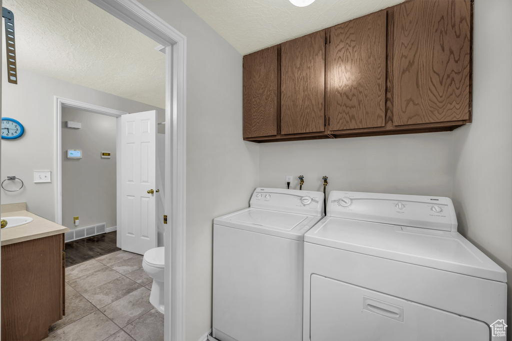 Photo 20 for MLS #2115857 at 254 N Hillside Dr