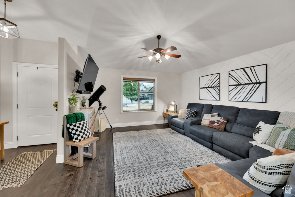 Photo 3 for MLS #2115864 at 5749 S Mirador Ct