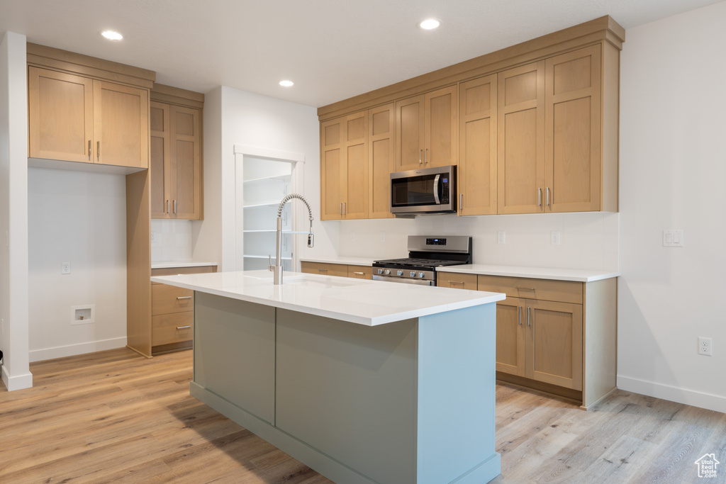 2811 W 2720 N #83 Plain City, UT 84404