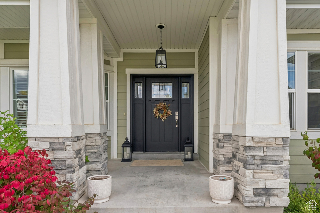 Photo 3 for MLS #2115882 at 665 W 1010 South