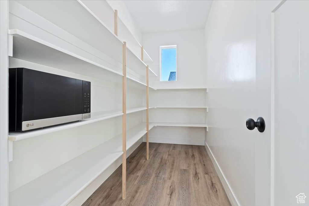 Photo 12 for MLS #2115883 at 805 S Greenway Dr