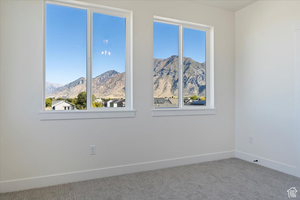 Photo 25 for MLS #2115883 at 805 S Greenway Dr