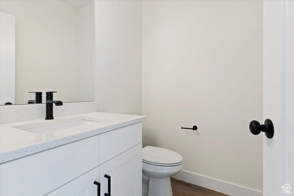 Photo 28 for MLS #2115883 at 805 S Greenway Dr