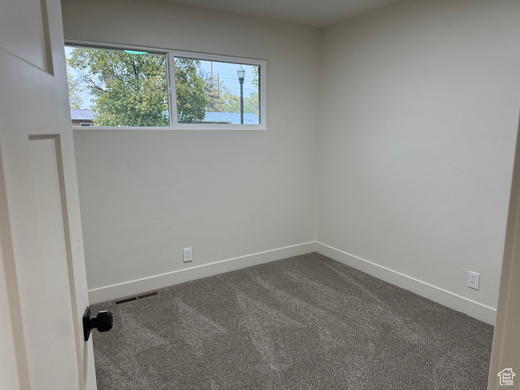 1250 N BUCCANEER DR Salt Lake City, UT 84116