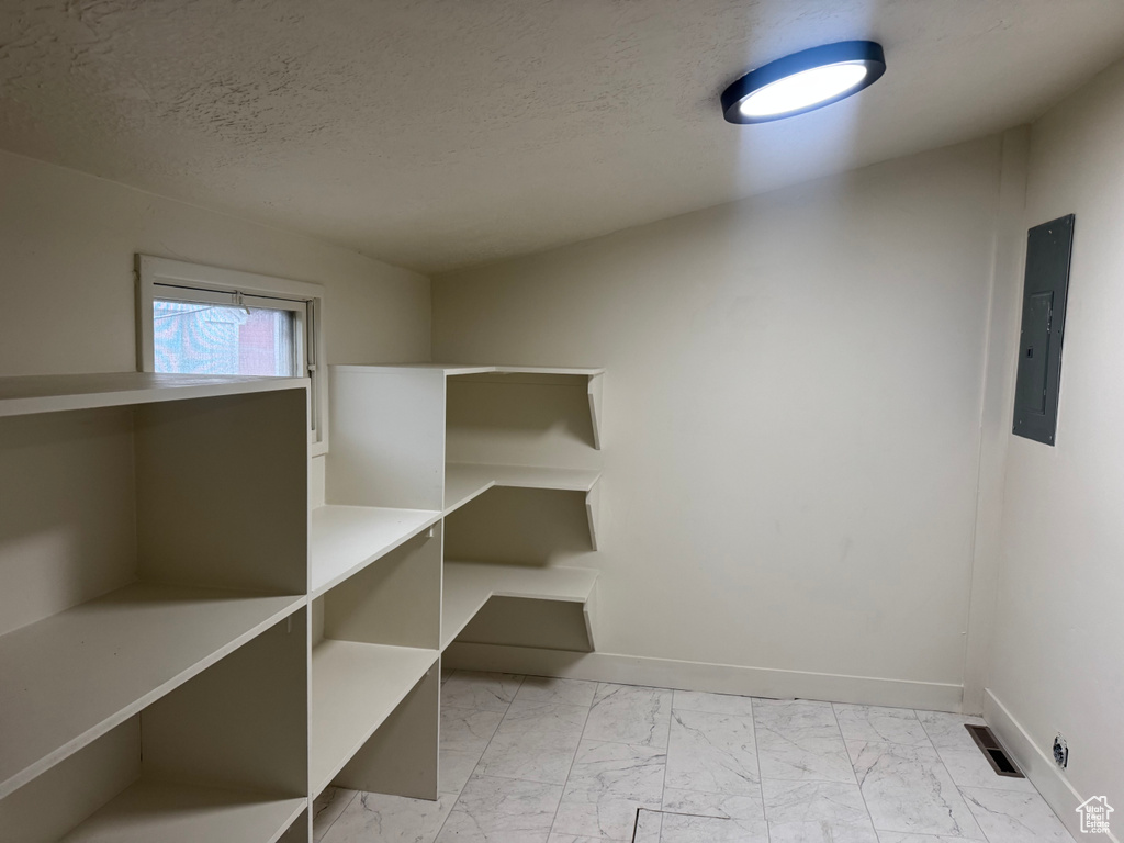 1250 N BUCCANEER DR Salt Lake City, UT 84116