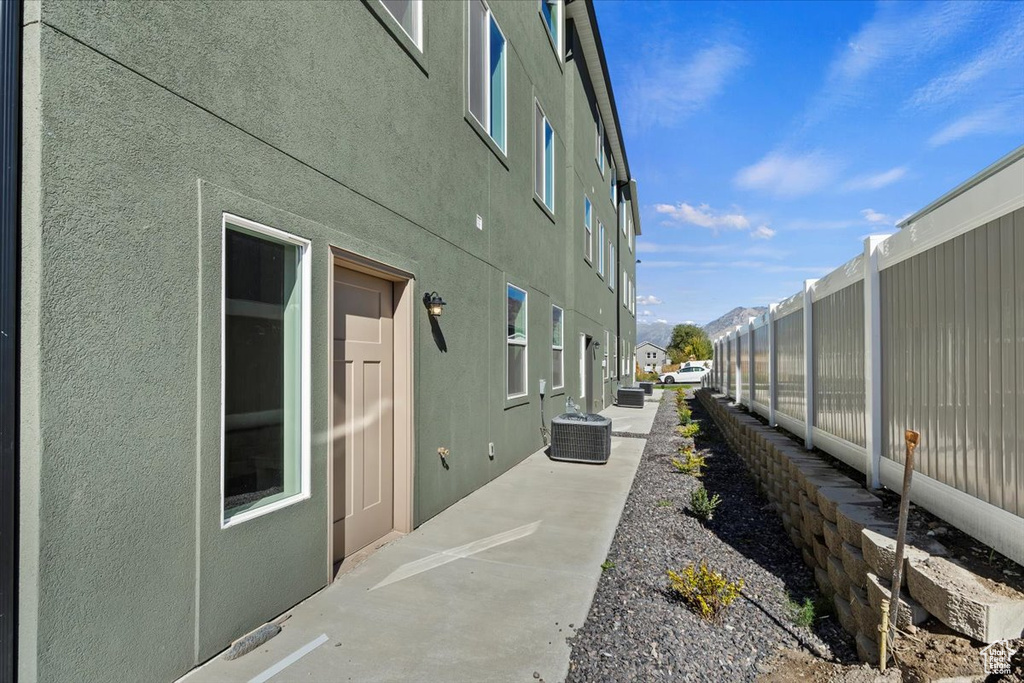 Photo 30 for MLS #2115901 at 831 S Greenway Dr