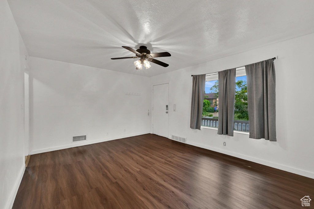 Photo 8 for MLS #2115918 at 516 E Diana