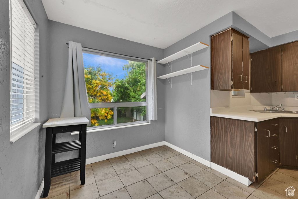 Photo 11 for MLS #2115918 at 516 E Diana