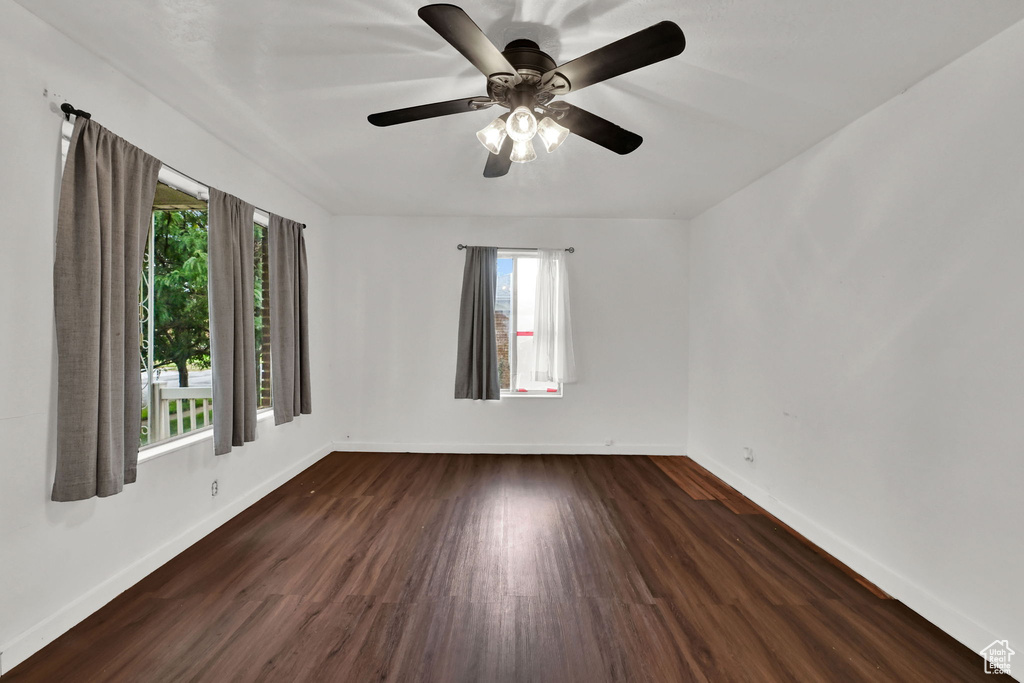 Photo 6 for MLS #2115918 at 516 E Diana