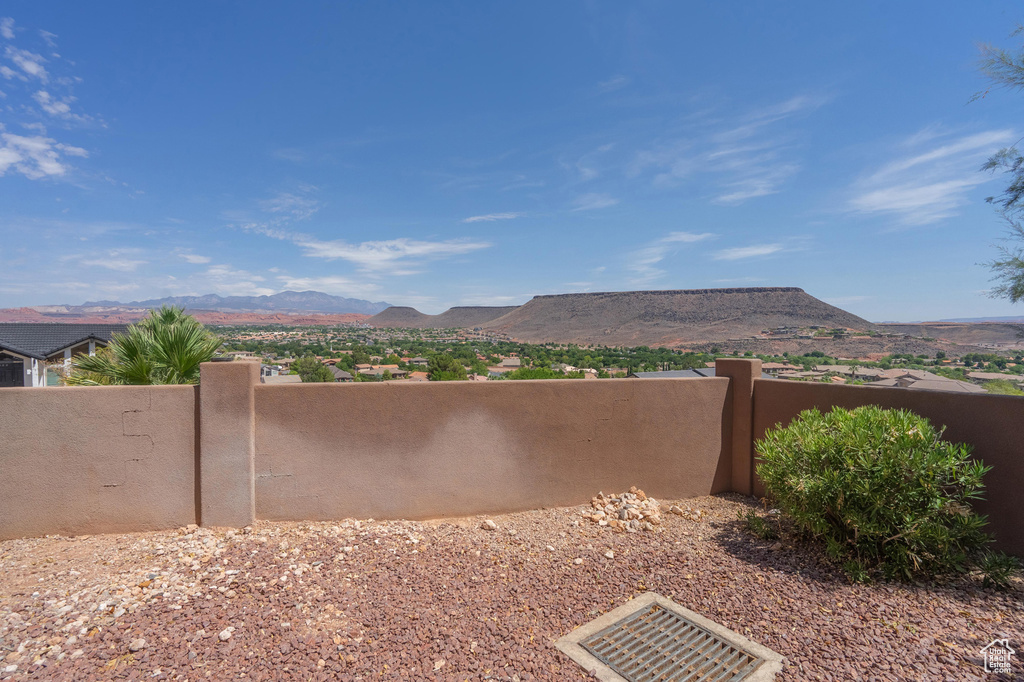 Photo 7 for MLS #2115928 at 1839 W Canyon View Dr #204
