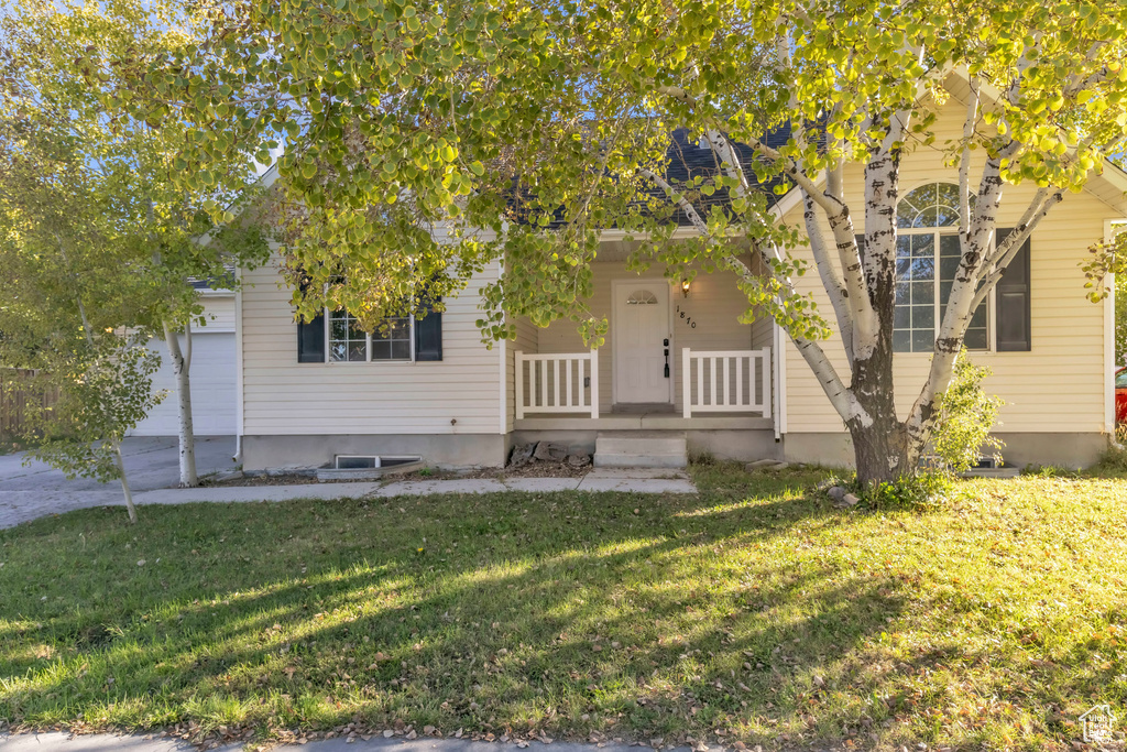 Photo 2 for MLS #2115930 at 1870 E Sunrise Dr