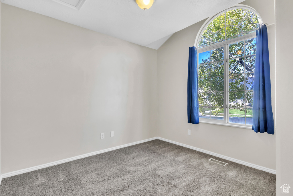 Photo 15 for MLS #2115930 at 1870 E Sunrise Dr