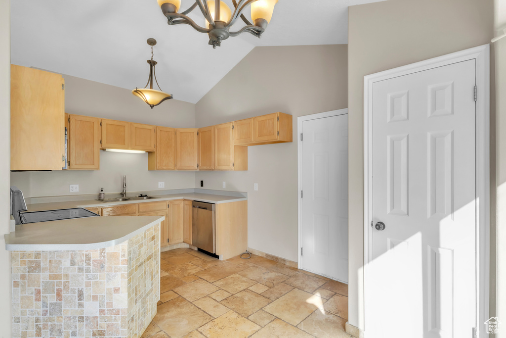 Photo 9 for MLS #2115930 at 1870 E Sunrise Dr