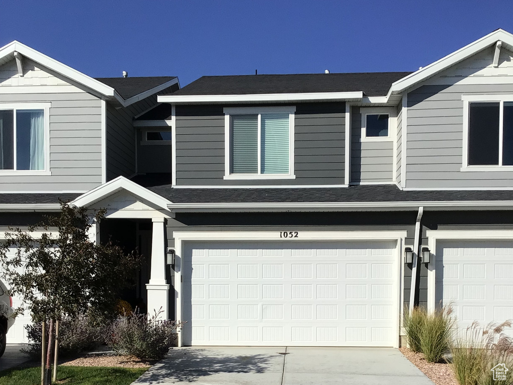 Photo 30 for MLS #2115932 at 1052 E Regatta Ln