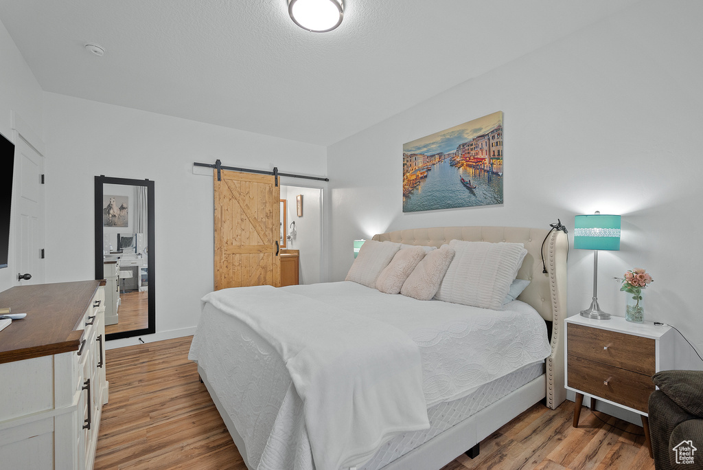 Photo 13 for MLS #2115938 at 10795 N La Costa