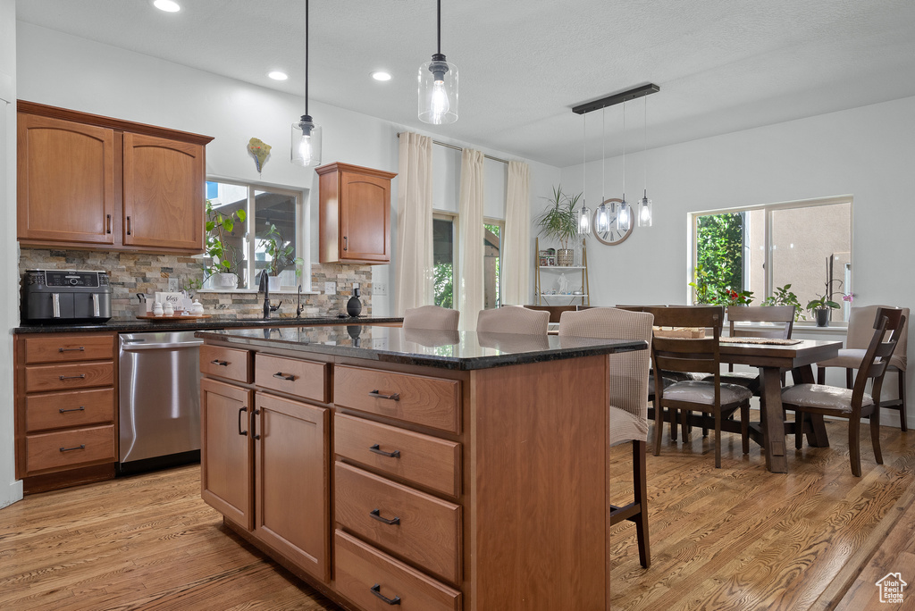 Photo 10 for MLS #2115938 at 10795 N La Costa