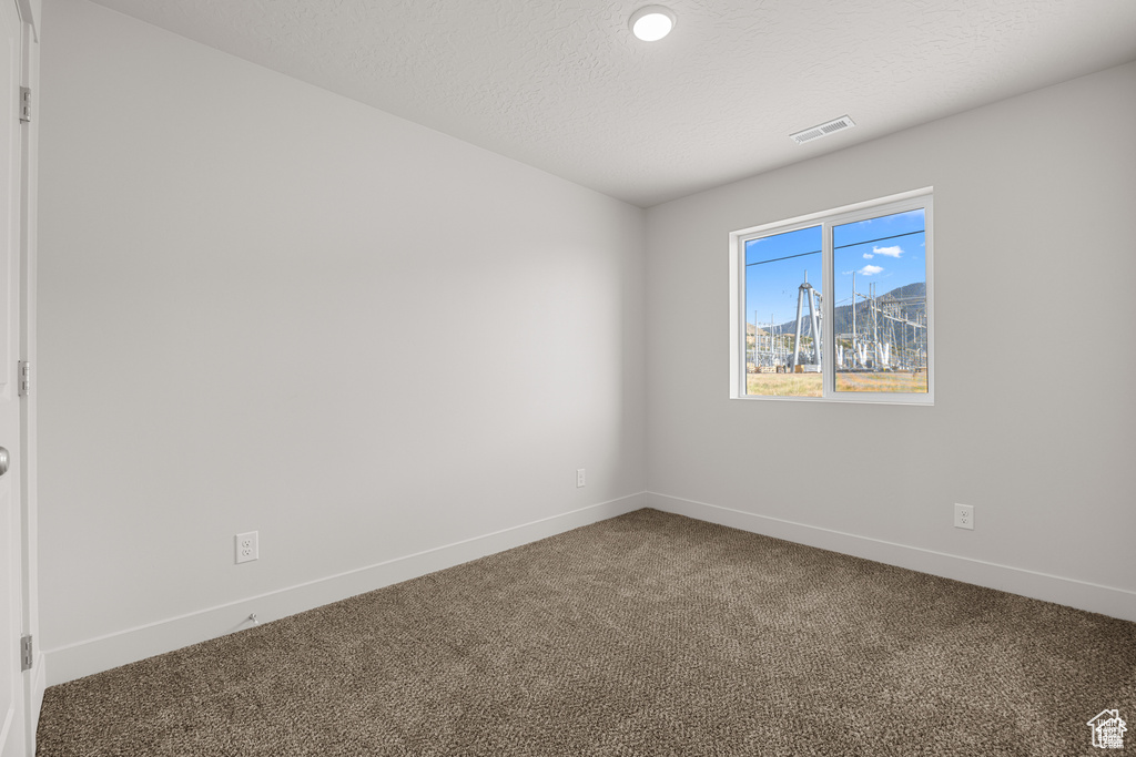 Photo 11 for MLS #2115944 at 4017 S Woodland Ave #325