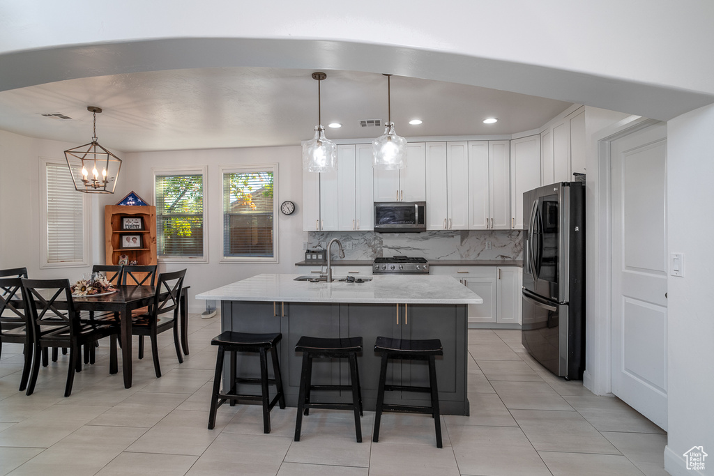 Photo 14 for MLS #2115955 at 376 E Calgary
