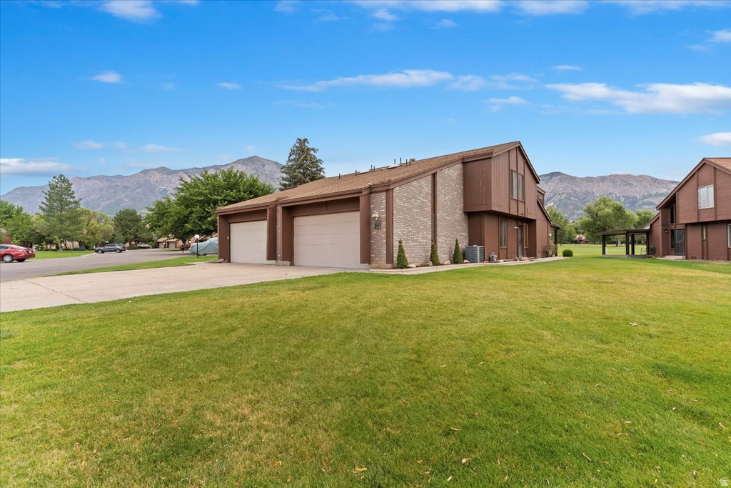 69 WHITE BARN DR Pleasant View, UT 84414