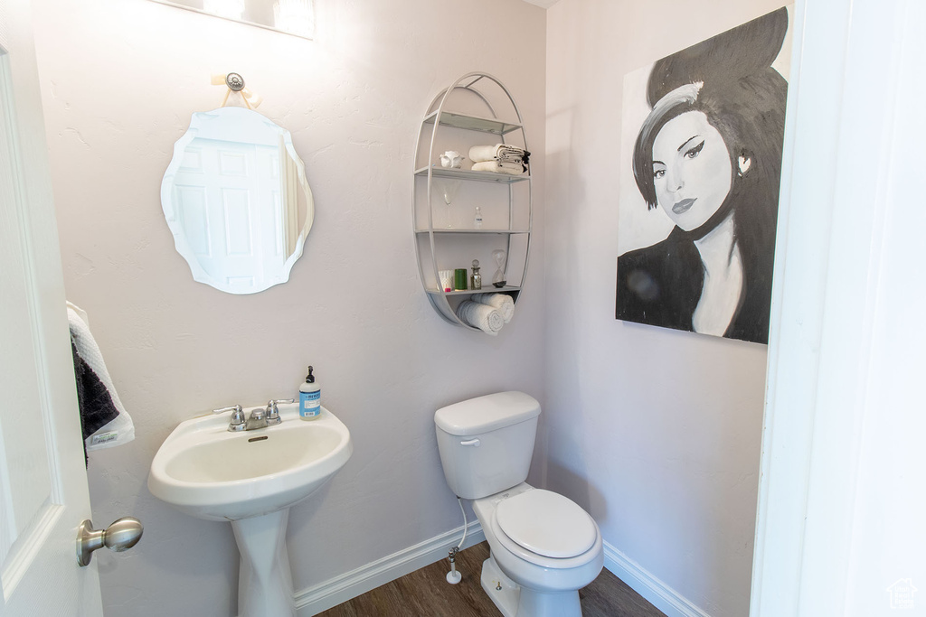 5784 MANHATTAN DR Stansbury Park, UT 84074