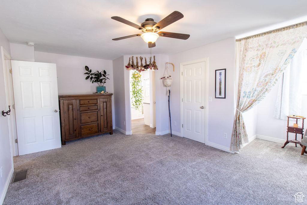 5784 MANHATTAN DR Stansbury Park, UT 84074