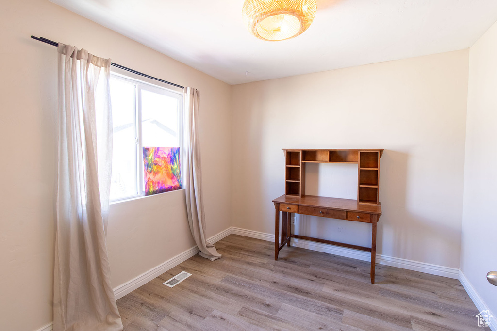 5784 MANHATTAN DR Stansbury Park, UT 84074