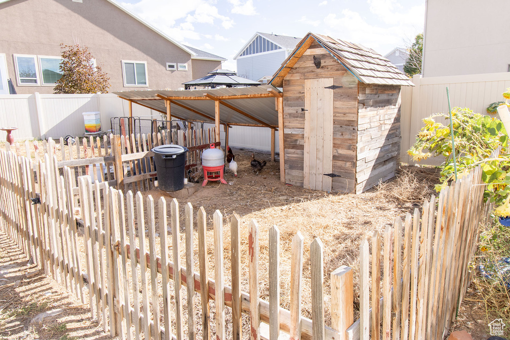 Photo 22 for MLS #2115963 at 5784 Manhattan Dr