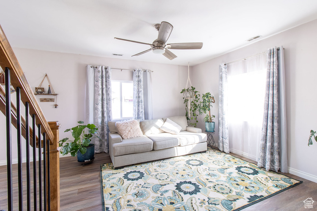 5784 MANHATTAN DR Stansbury Park, UT 84074