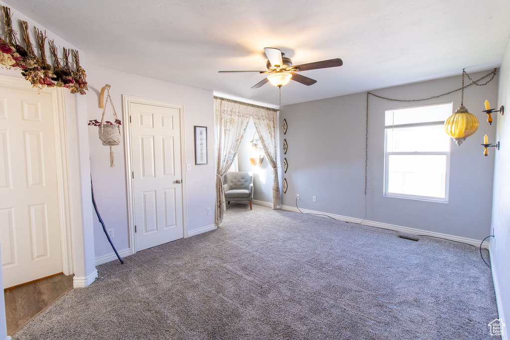 5784 MANHATTAN DR Stansbury Park, UT 84074