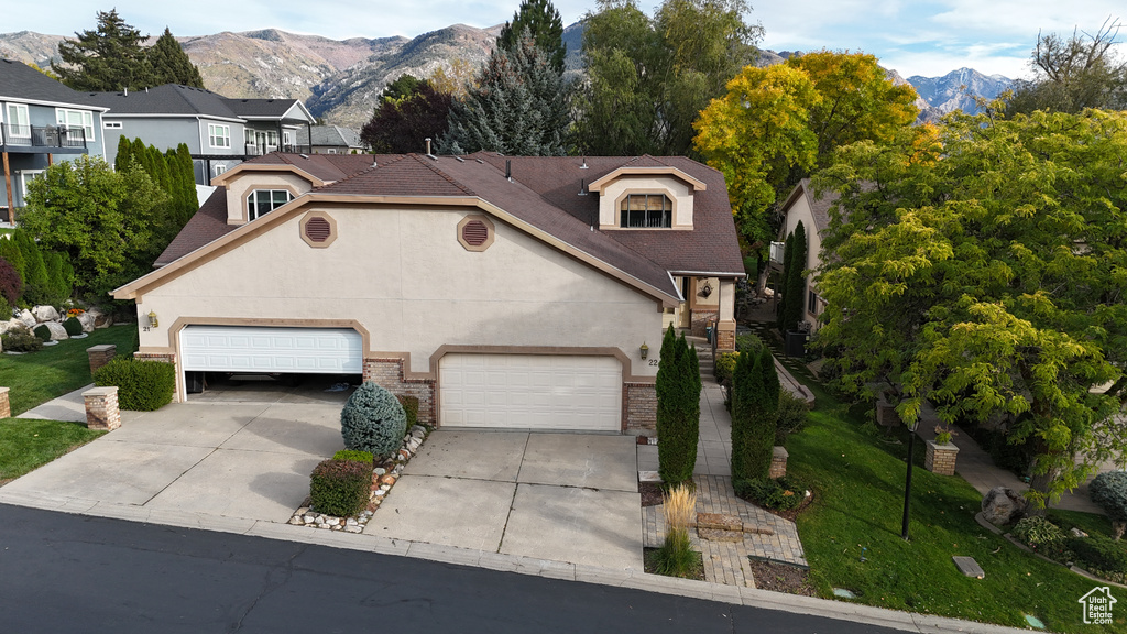 22 HILLSBOROUGH DR Pleasant View, UT 84414