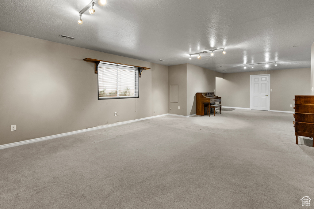 22 HILLSBOROUGH DR Pleasant View, UT 84414
