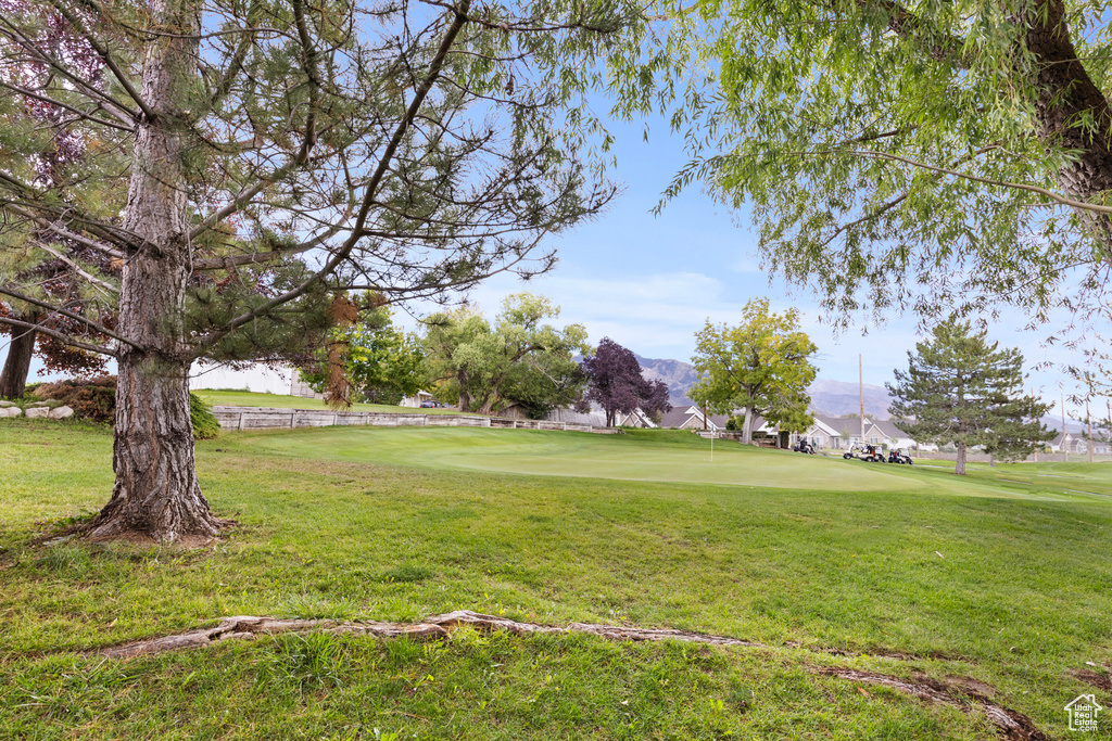 22 HILLSBOROUGH DR Pleasant View, UT 84414