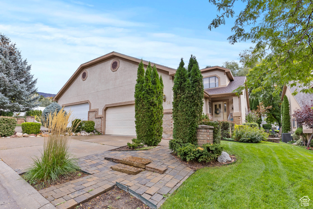 22 HILLSBOROUGH DR Pleasant View, UT 84414