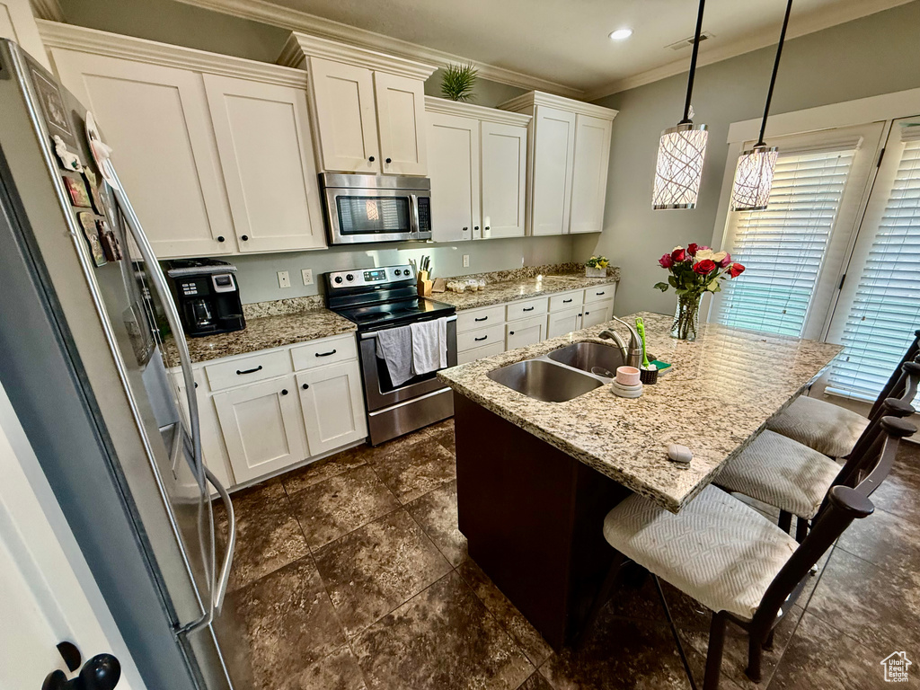 1767 W LUNFORD LN Riverton, UT 84065
