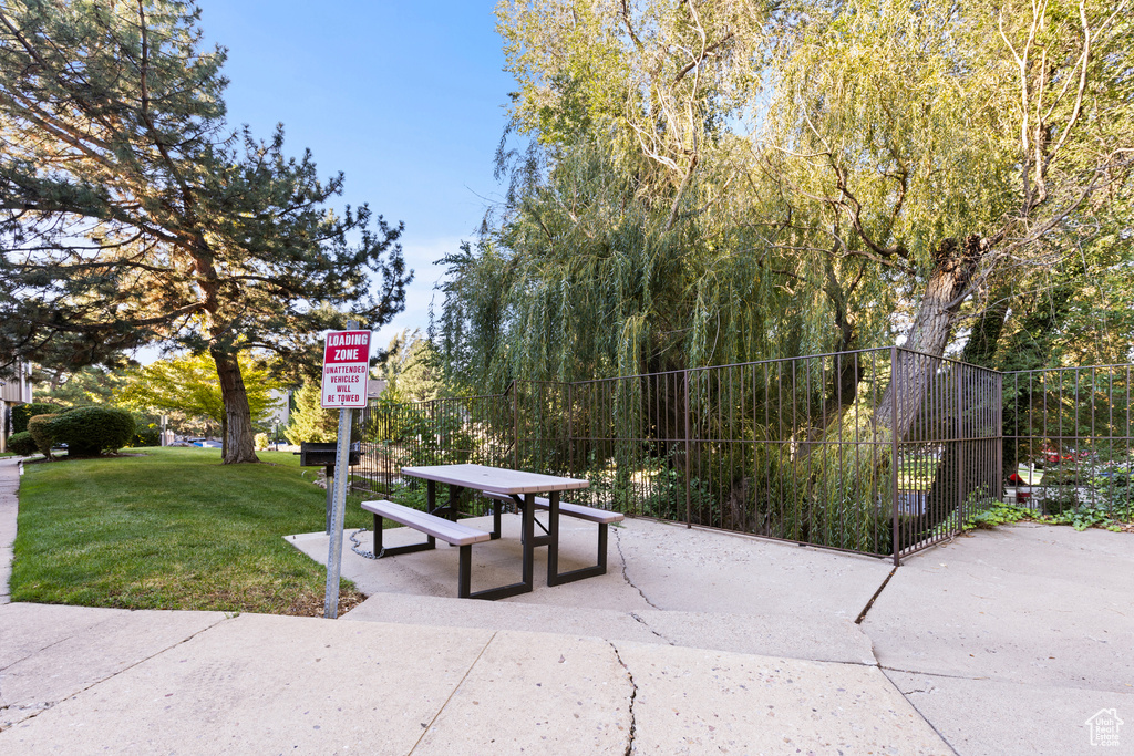 Photo 19 for MLS #2115975 at 1175 Canyon Rd #77