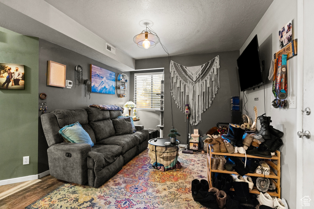 Photo 11 for MLS #2115975 at 1175 Canyon Rd #77