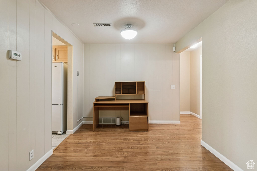 2400 S ELIZABETH ST #4 Salt Lake City, UT 84106