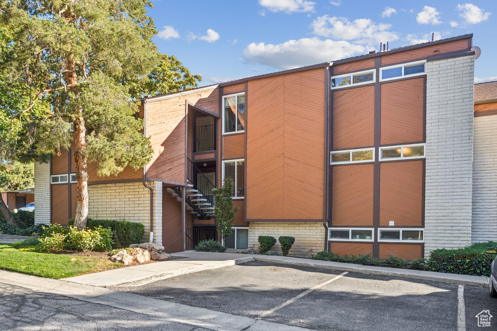 2400 S ELIZABETH ST #4 Salt Lake City, UT 84106