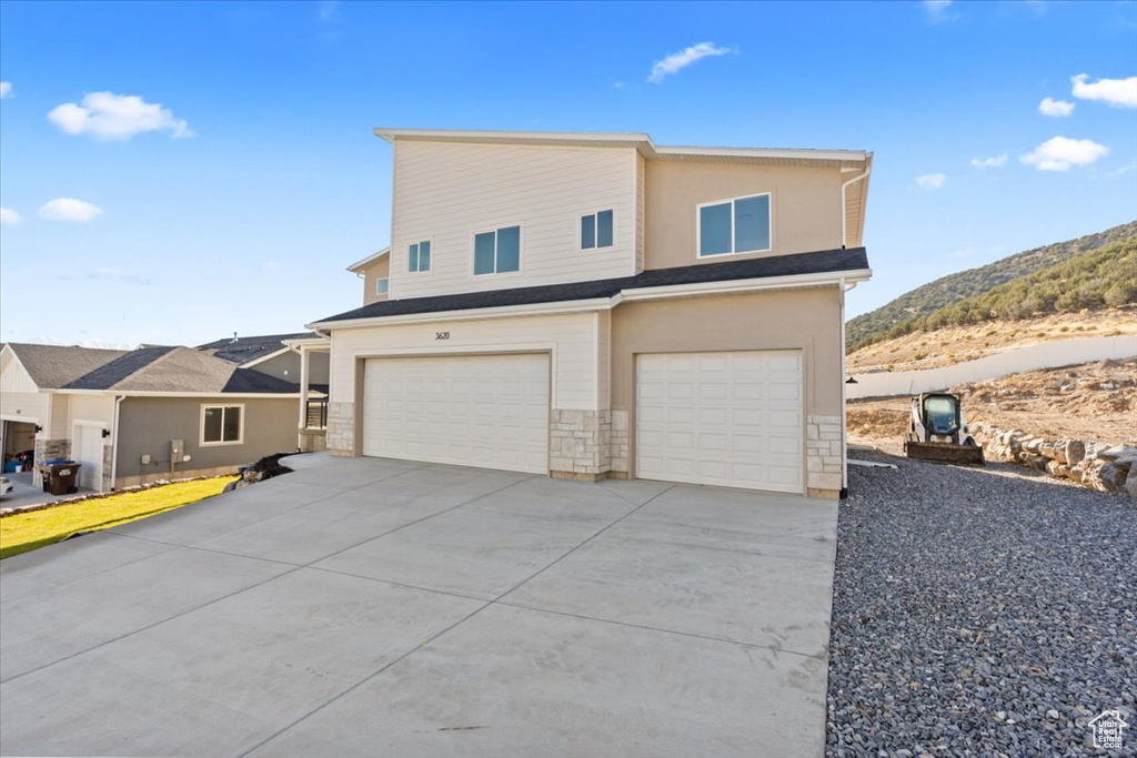 Photo 3 for MLS #2116007 at 3620 E Owahee St