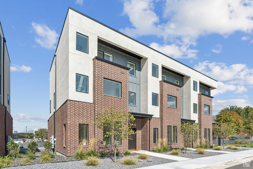 Photo 34 for MLS #2116012 at 59 E 200 North #1