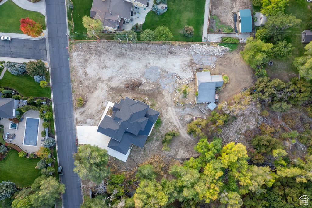 Photo 9 for MLS #2116014 at 667 E 770 North