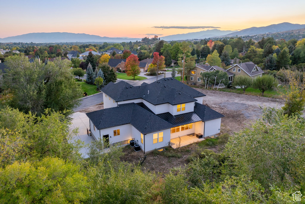 Photo 6 for MLS #2116014 at 667 E 770 North