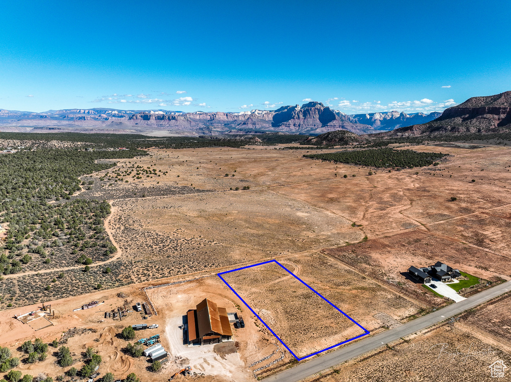 5  DAYBREAK MESA DR. Apple Valley, UT 84737