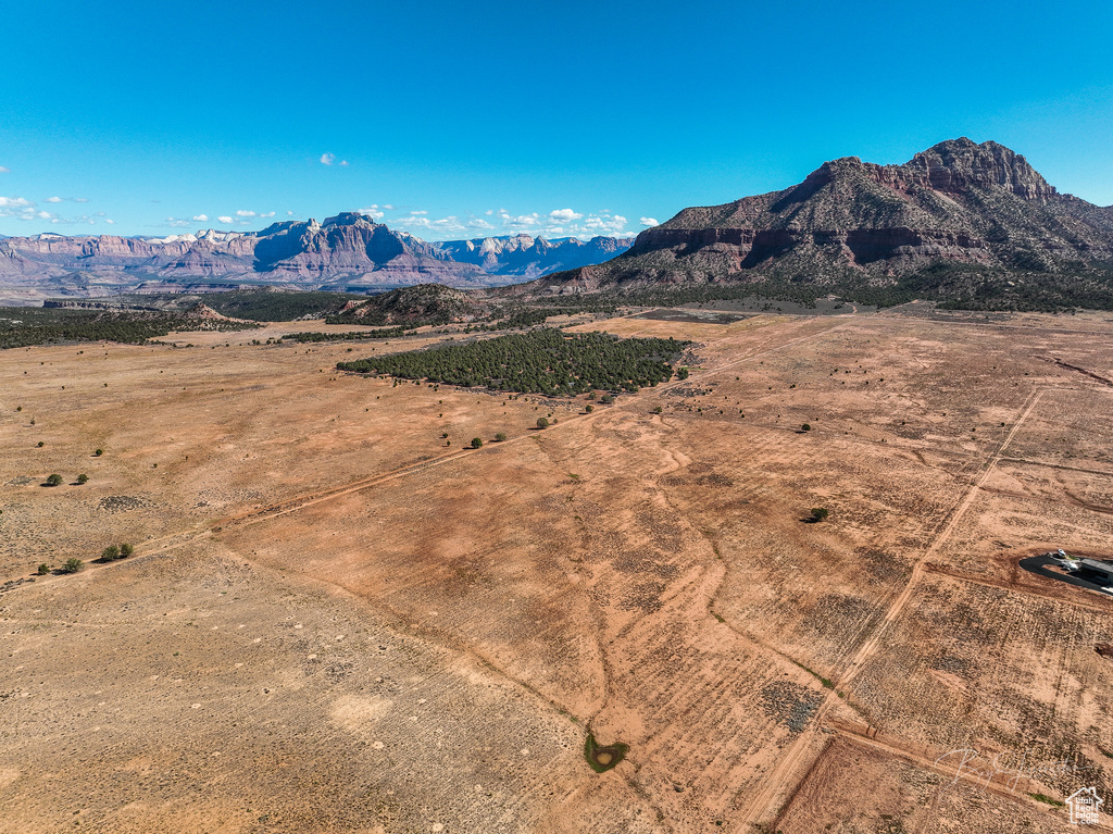 5  DAYBREAK MESA DR. Apple Valley, UT 84737